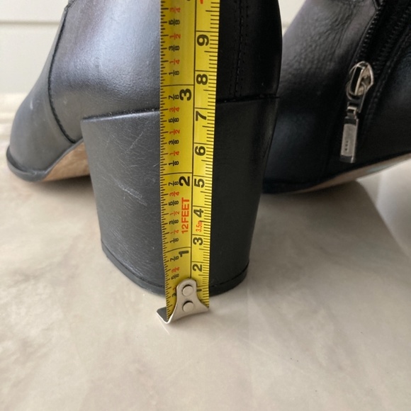 Dionella Black Leather booties - Picture 9 of 15